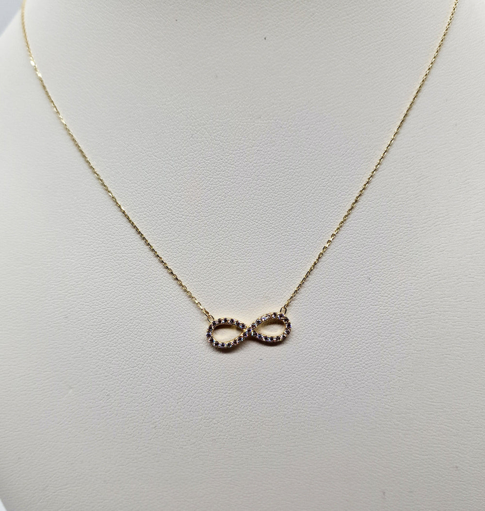 Woman's Infinity Necklace
