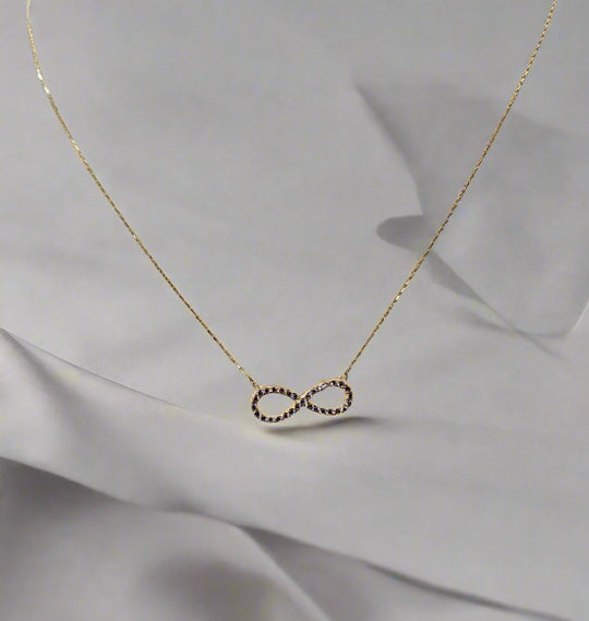 Woman's Infinity Necklace