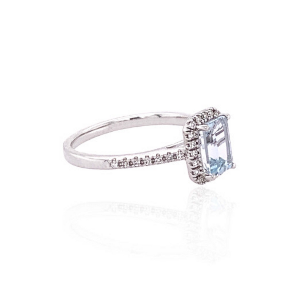 9ct White Gold Diamond and Aquamarine Ring