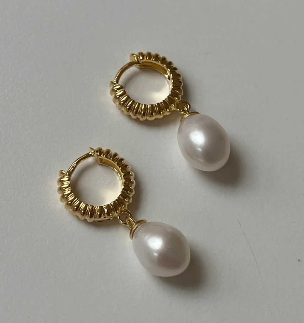 Earring with Sweetwater Pearl
