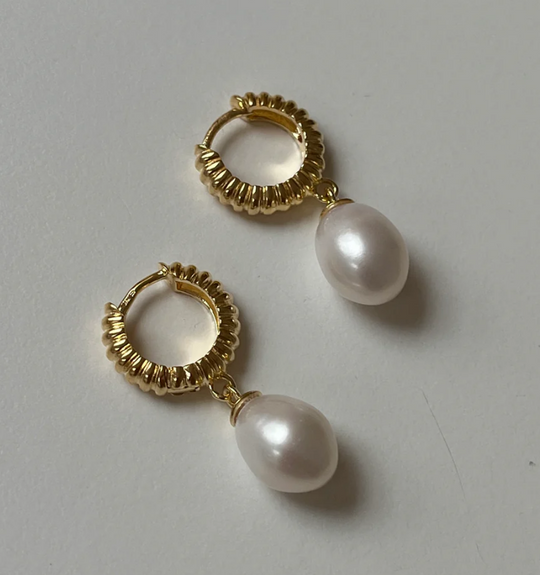 Earring with Sweetwater Pearl