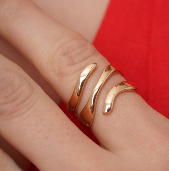 Burren Vine Twist Ring