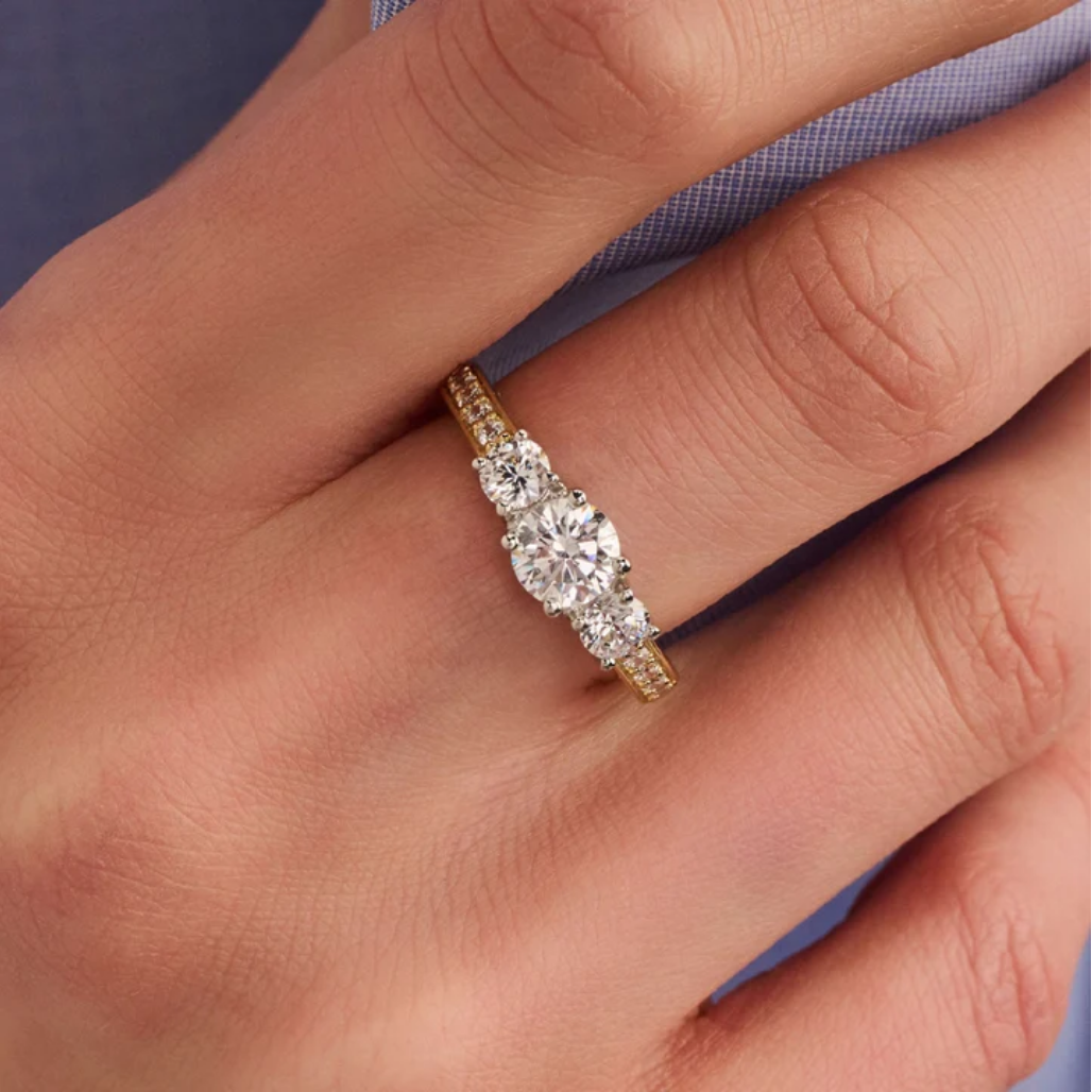 Ti Sento Classic Triple Zirconia Ring