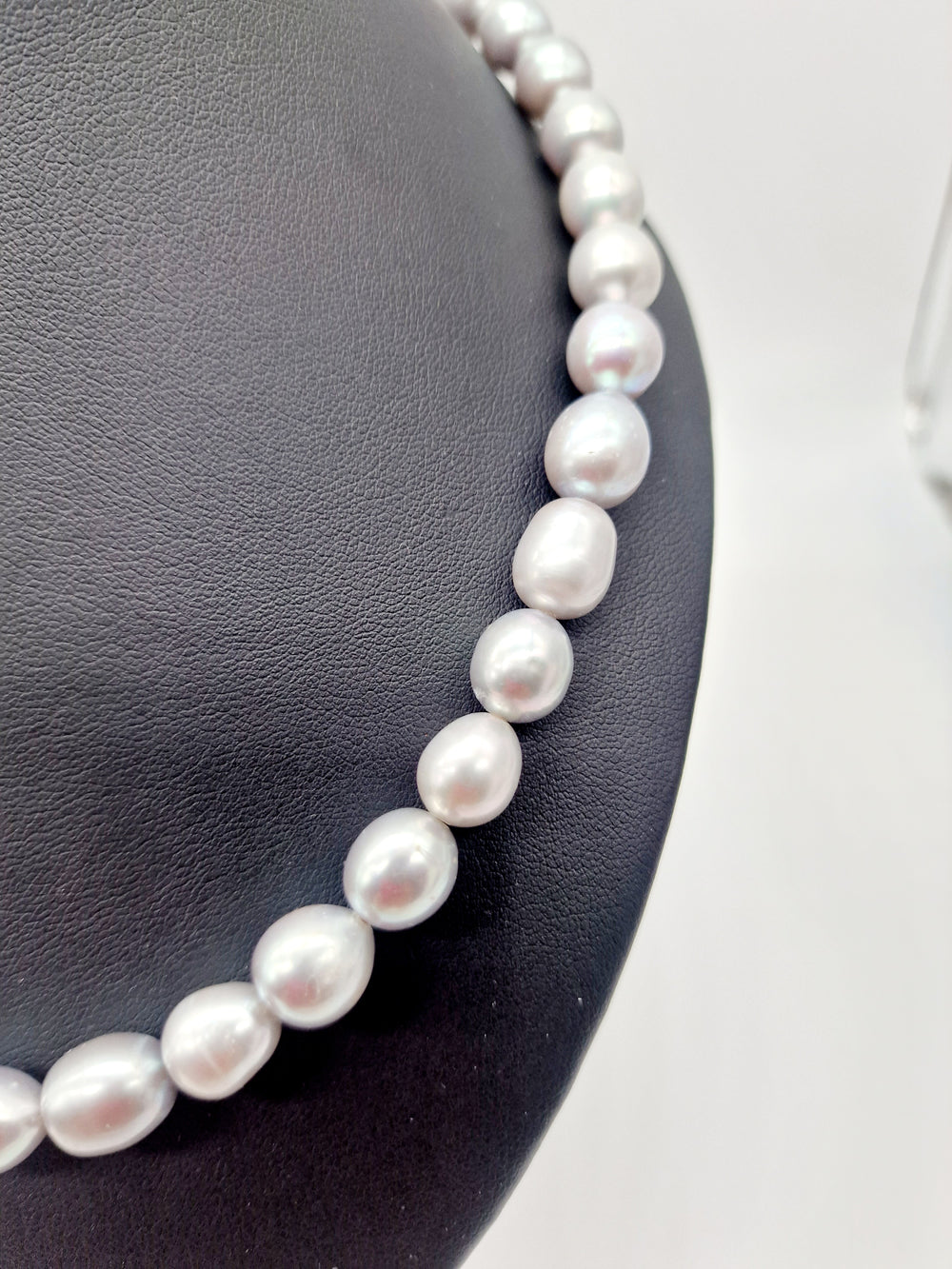 White Pearl Necklace