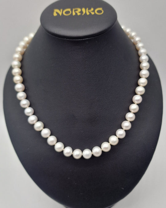 White Pearl Necklace