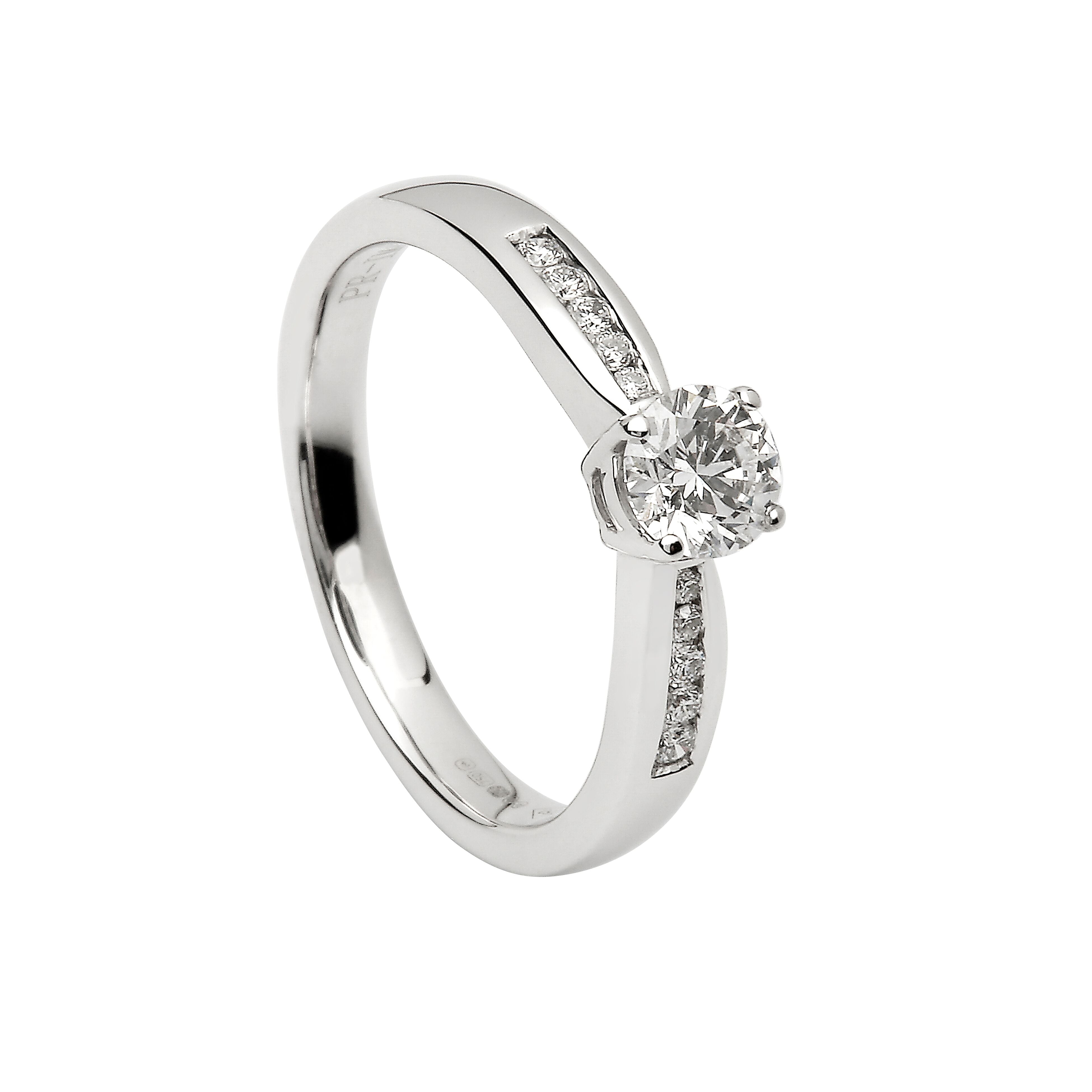 Solitaire Engagement Ring with Graduated Shoulders – Barnes Jewellers