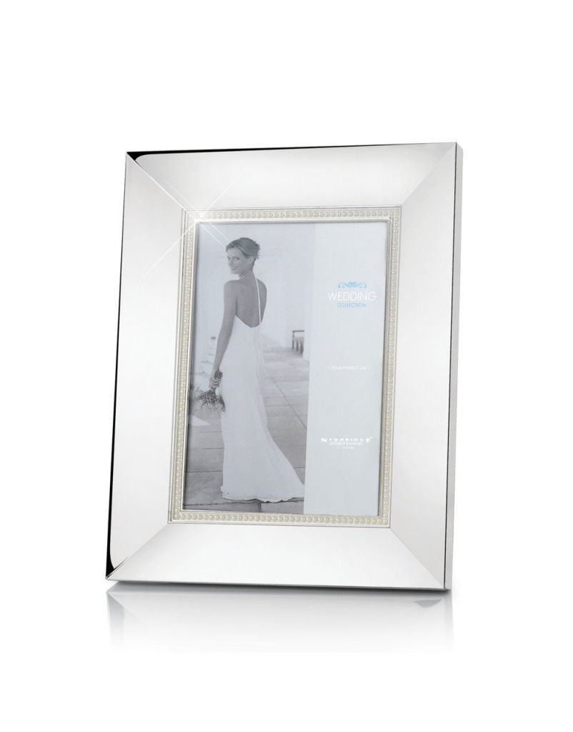 Newbridge Silver Wedding Frame