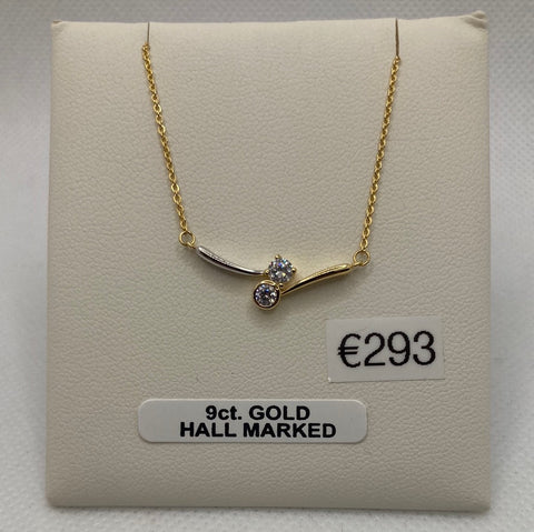 Stunning 9ct Gold yellow and white gold pendant